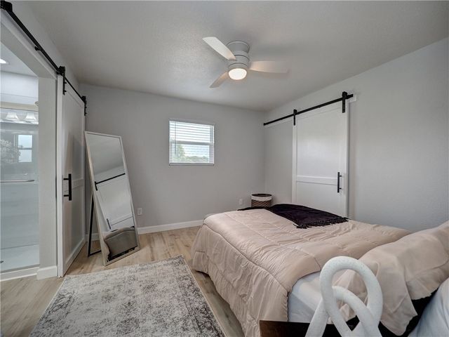 222 N 9th St, Aransas Pass, TX 78336