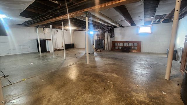 1408 Stewart Avenue, Cambridge, OH 43725