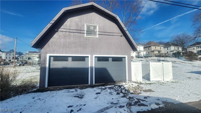 1408 Stewart Avenue, Cambridge, OH 43725