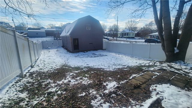 1408 Stewart Avenue, Cambridge, OH 43725