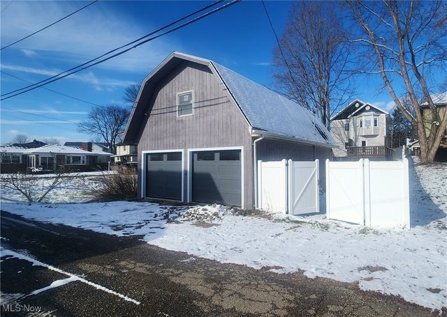 1408 Stewart Avenue, Cambridge, OH 43725