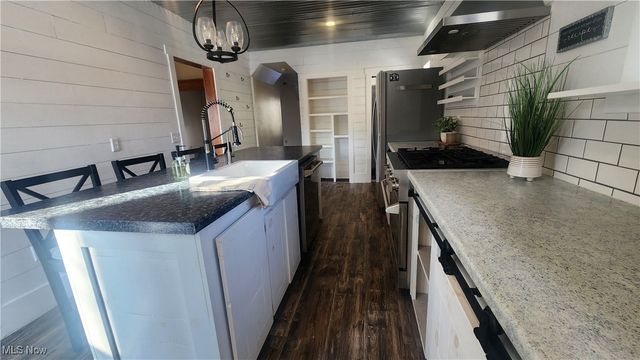 1408 Stewart Avenue, Cambridge, OH 43725