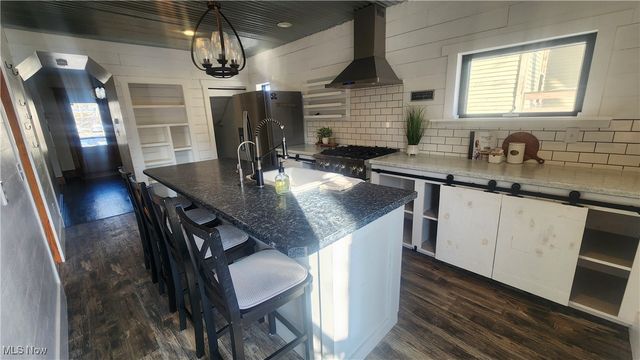 1408 Stewart Avenue, Cambridge, OH 43725