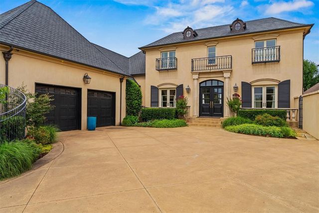6415 N Pennsylvania Avenue, Nichols Hills, OK 73116