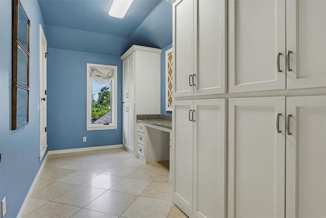 6415 N Pennsylvania Avenue, Nichols Hills, OK 73116