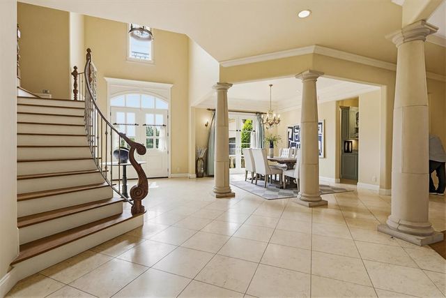 6415 N Pennsylvania Avenue, Nichols Hills, OK 73116