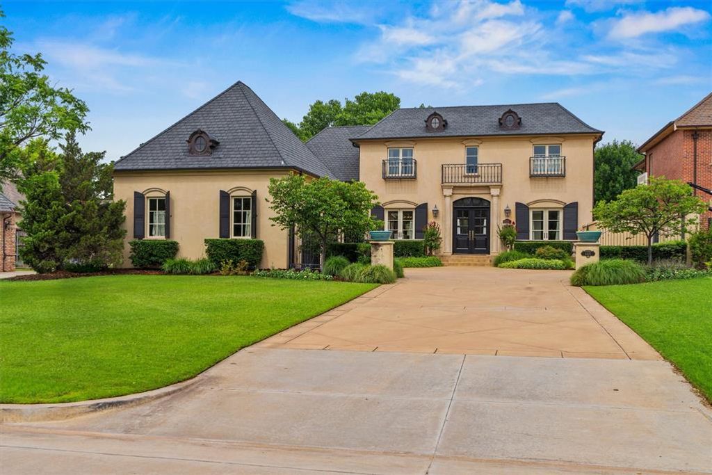 6415 N Pennsylvania Avenue, Nichols Hills, OK 73116