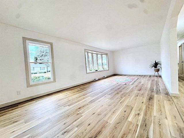 1412 N REXFORD STREET, Appleton, WI 54914