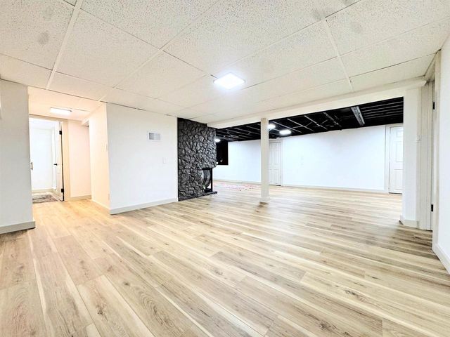 1412 N REXFORD STREET, Appleton, WI 54914