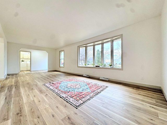 1412 N REXFORD STREET, Appleton, WI 54914