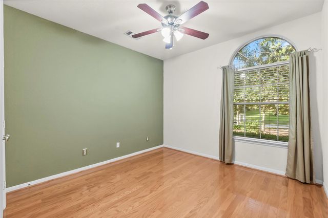 118 W Russet Grove Circle, The Woodlands, TX 77384