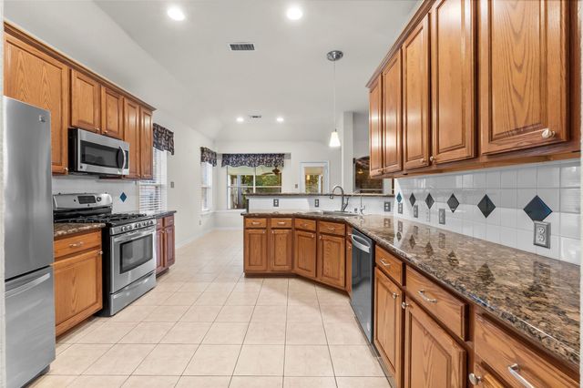 118 W Russet Grove Circle, The Woodlands, TX 77384