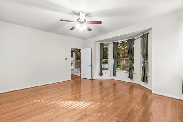 118 W Russet Grove Circle, The Woodlands, TX 77384
