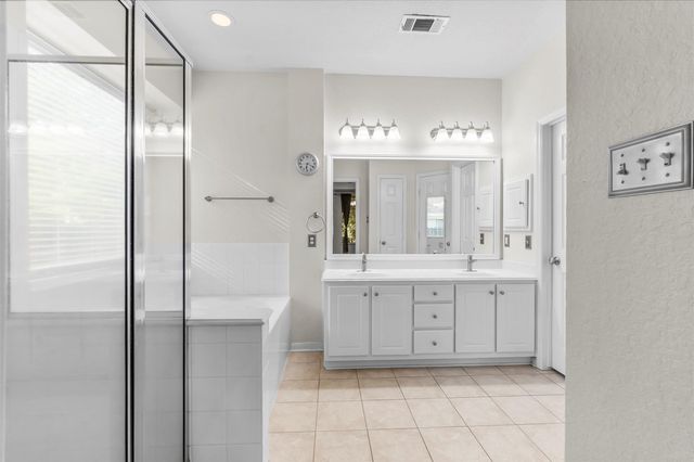 118 W Russet Grove Circle, The Woodlands, TX 77384