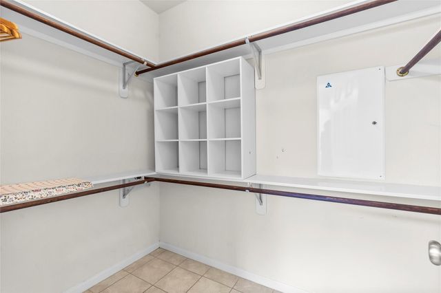 118 W Russet Grove Circle, The Woodlands, TX 77384