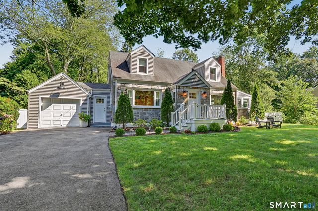 31 Melrose Avenue, Trumbull, CT 06611