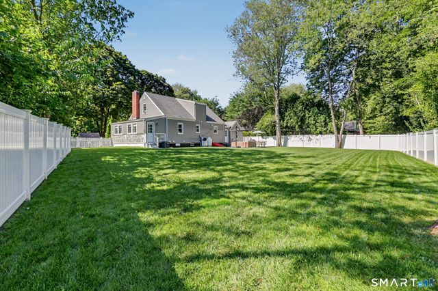 31 Melrose Avenue, Trumbull, CT 06611