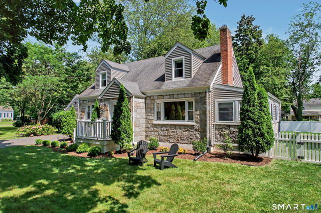 31 Melrose Avenue, Trumbull, CT 06611