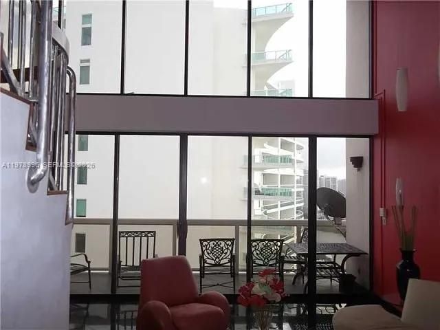 20185 E Country Club Dr TS-3, Aventura, FL 33180