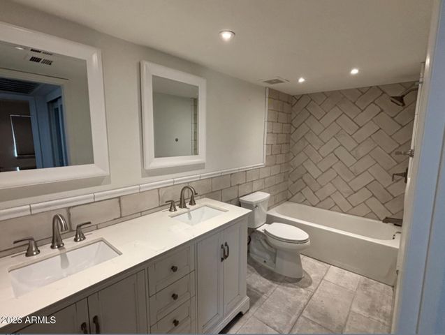 8155 E ROOSEVELT Street 220, Scottsdale, AZ 85257