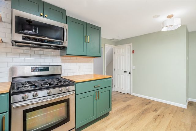 64 Harrison St, Haverhill, MA 01830