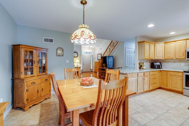 1285 WILLOW CREEK DR, Mount Joy, PA 17552