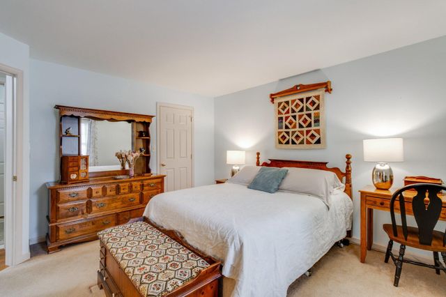 1285 WILLOW CREEK DR, Mount Joy, PA 17552
