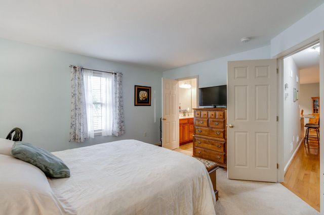 1285 WILLOW CREEK DR, Mount Joy, PA 17552
