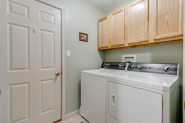 1285 WILLOW CREEK DR, Mount Joy, PA 17552
