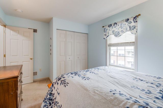 1285 WILLOW CREEK DR, Mount Joy, PA 17552