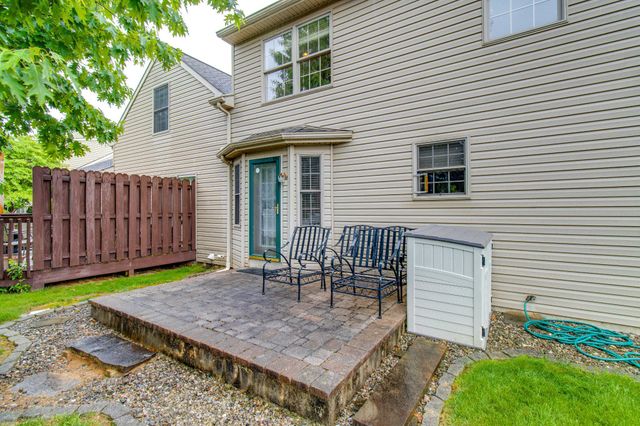 1285 WILLOW CREEK DR, Mount Joy, PA 17552