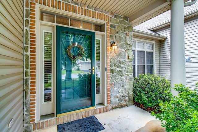 1285 WILLOW CREEK DR, Mount Joy, PA 17552