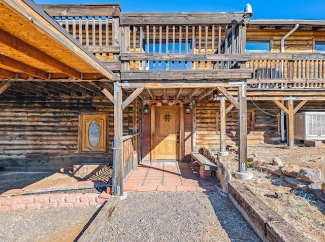 3485 Mountain Drive, Golden Valley, AZ 86413