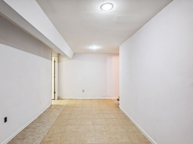 3485 Mountain Drive, Golden Valley, AZ 86413