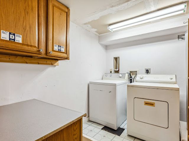 3485 Mountain Drive, Golden Valley, AZ 86413