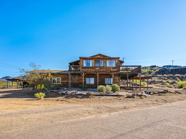 3485 Mountain Drive, Golden Valley, AZ 86413