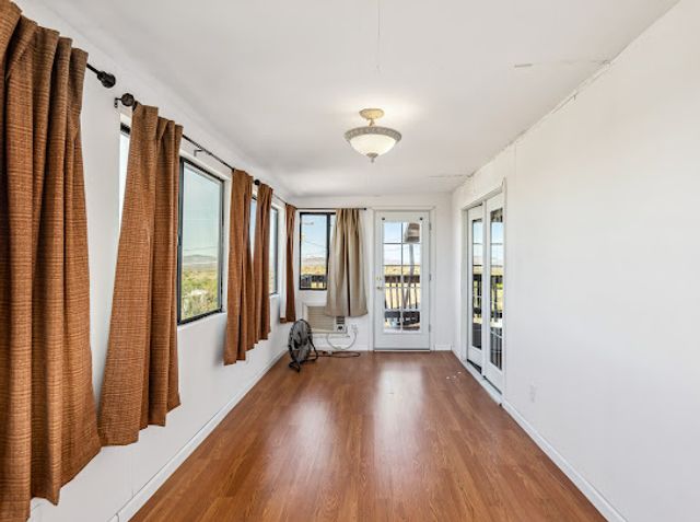 3485 Mountain Drive, Golden Valley, AZ 86413