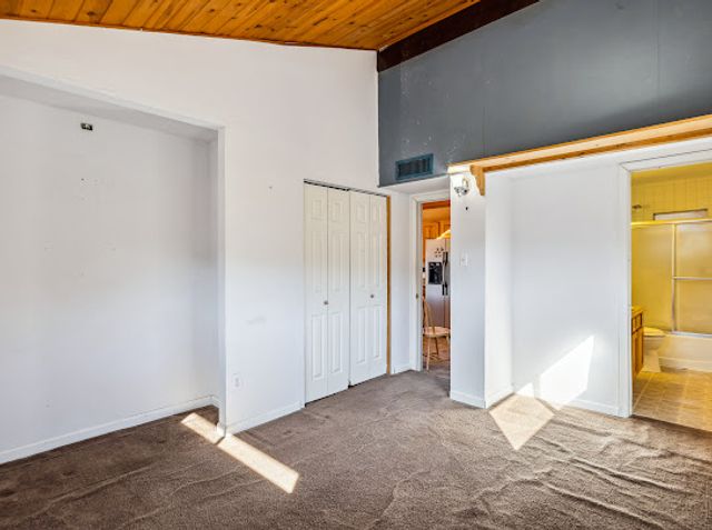 3485 Mountain Drive, Golden Valley, AZ 86413