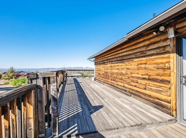 3485 Mountain Drive, Golden Valley, AZ 86413