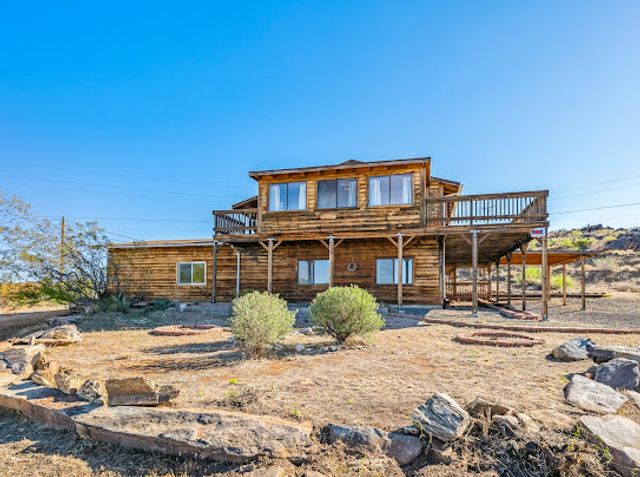 3485 Mountain Drive, Golden Valley, AZ 86413
