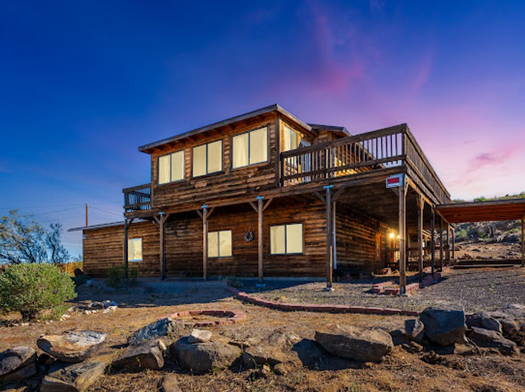 3485 Mountain Drive, Golden Valley, AZ 86413