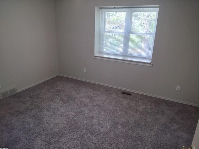 45547 Kensington Street, Utica, MI 48317