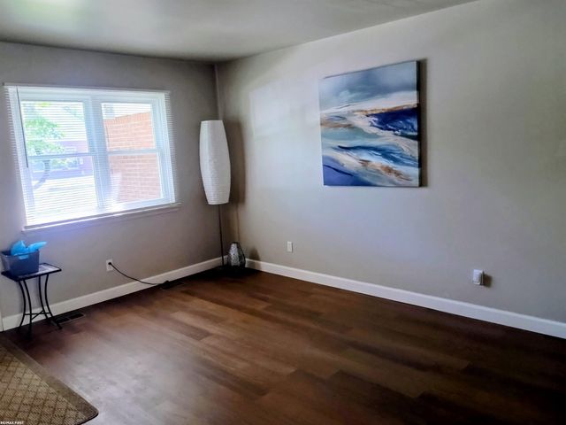 45547 Kensington Street, Utica, MI 48317