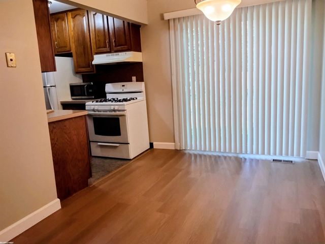 45547 Kensington Street, Utica, MI 48317