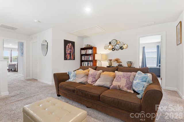 5012 Shadbush Road, Charlotte, NC 28215