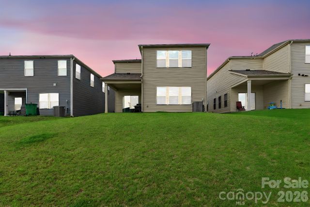 5012 Shadbush Road, Charlotte, NC 28215