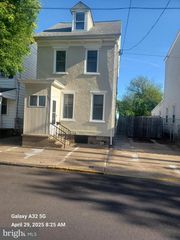 225 OTTER ST, Bristol, PA 19007