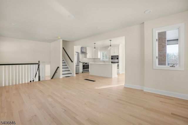 16 SCHAAF ROAD, Alexandria Twp., NJ 08804