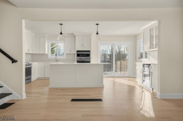 16 SCHAAF ROAD, Alexandria Twp., NJ 08804