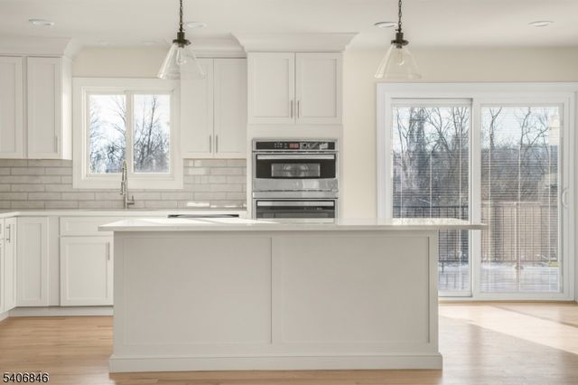 16 SCHAAF ROAD, Alexandria Twp., NJ 08804